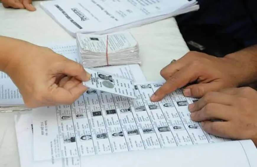 Voters list 2024-ಇಂದಿನಿಂದ ಮೊದಲ ಹಂತದ ಮತದಾನ ಪ್ರಾರಂಭ,ಮತದಾರರ ಪಟ್ಟಿಯಲ್ಲಿ ನಿಮ್ಮ ಹೆಸರು ಚೆಕ್ ಮಾಡಿಕೊಳ್ಳಿ